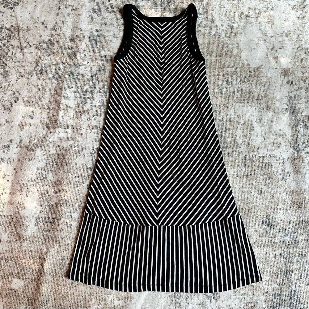 Cabi Striped ATC Wink Black
Sleeveless Dress Size‎ Medium - Picture 6 of 10